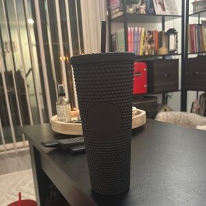 Black Tumbler with Straw